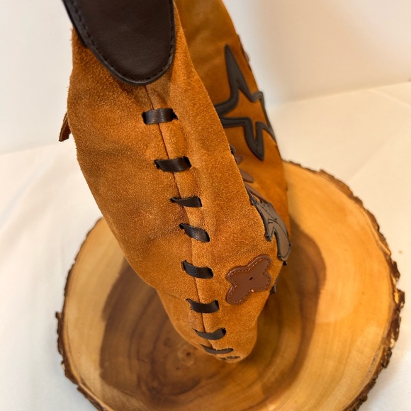 Bisou Bisou Michele Bohbot genuine tan suede small shoulder purse with leaves‎ - Picture 15 of 16